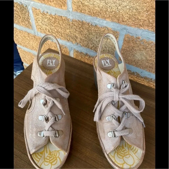 Fly London Yifa Luna Gold Metallic sandals 10.5 - Picture 3 of 8